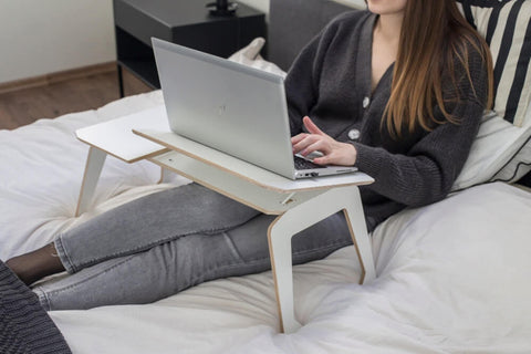 laptop stand in bed
