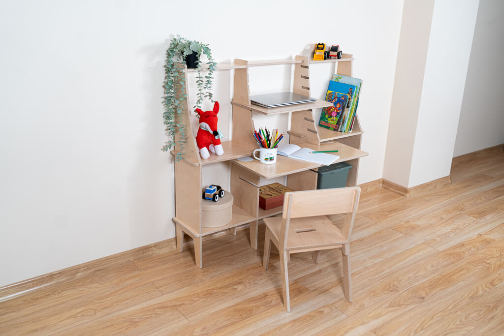 Kids workplace - montessori furniture