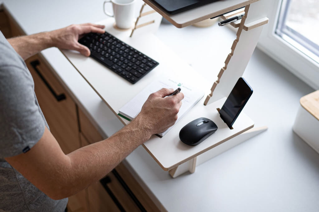 Modern wood adjustable standing desk - office desk